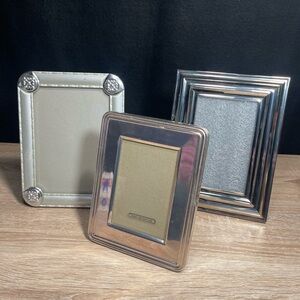 Polished Silver Metal Picture Frame - Elegant Photo Display